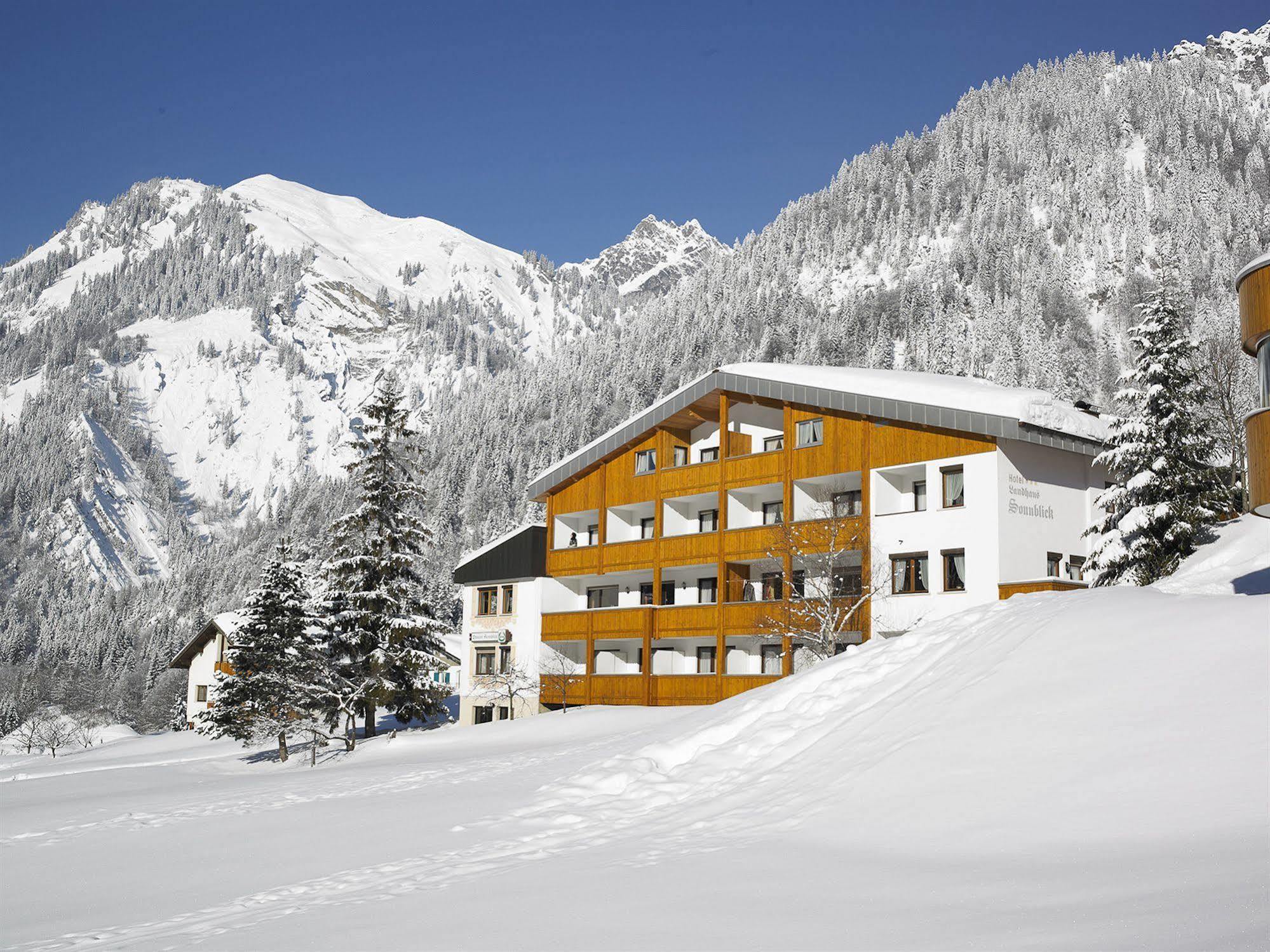 Hotel Sonnblick Wald am Arlberg Exterior foto